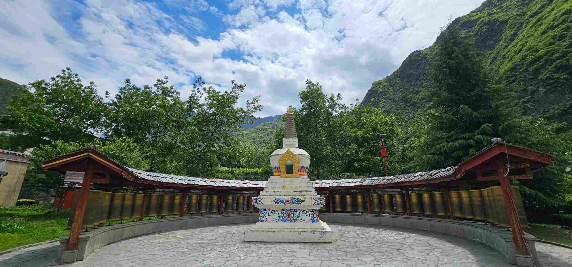 Qiang & Tibetan Culture